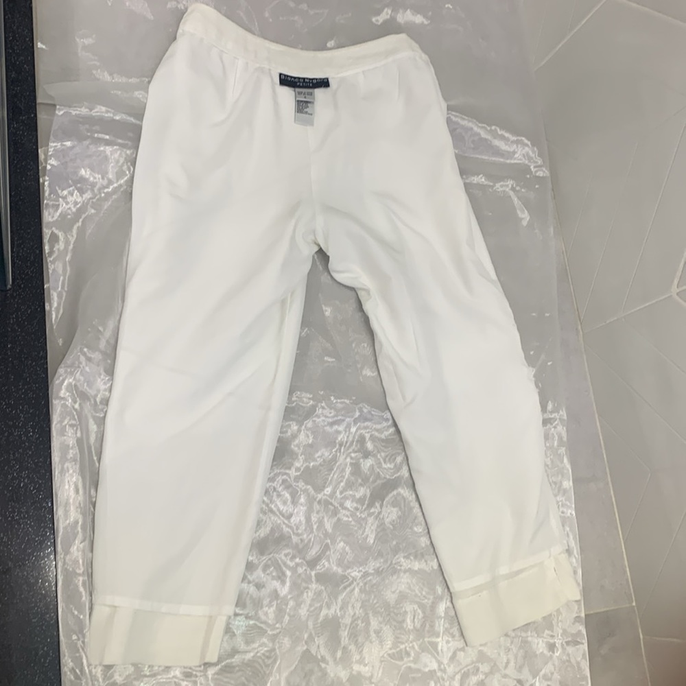 Gorgeous VTG Bianca Nygard ๐ฏ% Linen High Waist Embroidered Capris - Picture 9 of 16